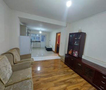 2 Bed Flat, Chudleigh Crescent, IG3 - Photo 2