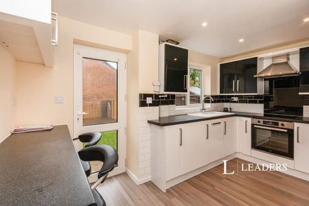 2 bedroom terraced house to rent - Photo 5