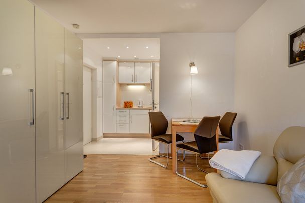 Bright, fully equipped apartment - Photo 1