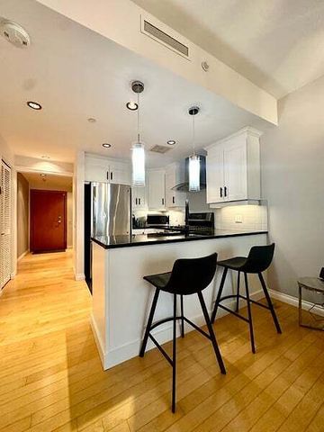 90 George St Unit 1405 - Photo 5