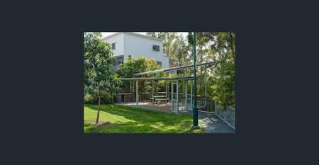 Spacious Unit in Quiet Pocket - Walk to Train, Shops & Bikeway - Photo 2