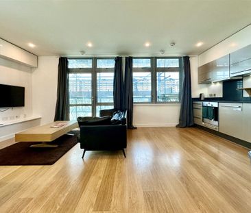 Ross Way, London - Photo 1