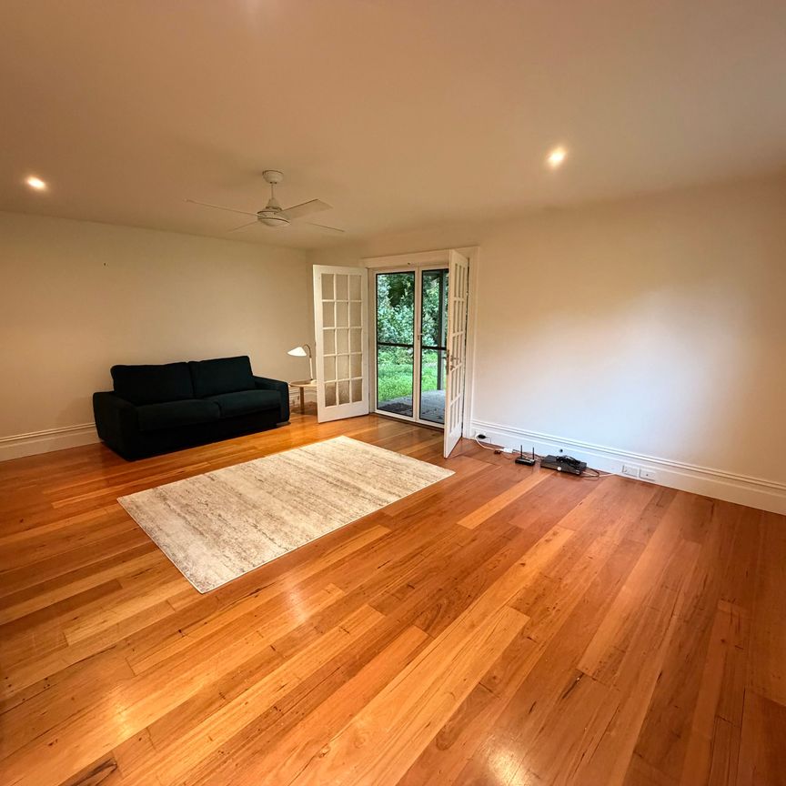 Charming 1-Bedroom Retreat in the Heart of Berry - Photo 1