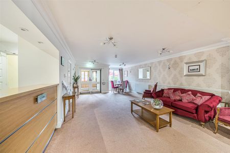 Nicholls Lodge, Bishop’s Stortford - Photo 5