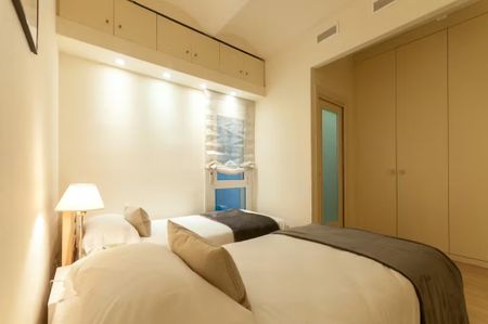 Carrer de Pau Claris, Barcelona, Catalonia 08010 - Foto 5