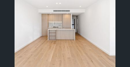 Modern rear-facing apartment in prime Lindfield location - Photo 2
