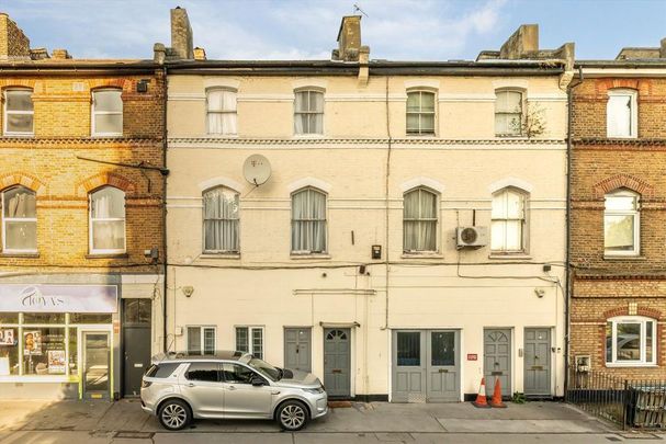 3 bedroom flat to rent - Photo 1
