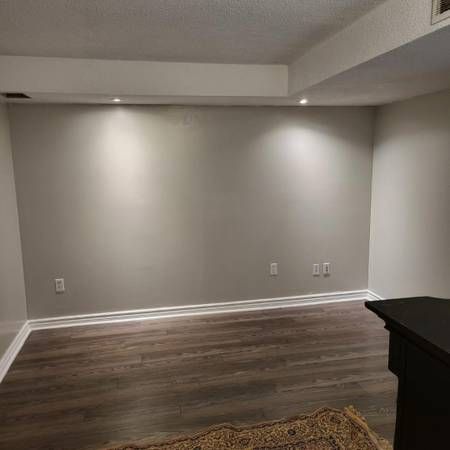 CLEAN 1 BEDROOM BASEMENT FOR RENT - Photo 3