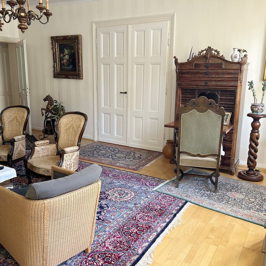 Großzügige Altbau-Wohnung im Zentrum Lippstadts! - Foto 1