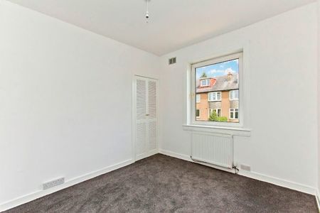 Carrick Knowe Place, Carrick Knowe, Edinburgh, EH12 - Photo 3