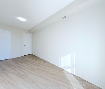 For Lease - 763 Woodbine Avenue Unit# 411, Toronto, Ontario - Photo 1