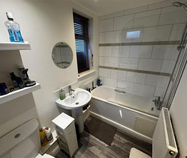 2 bedroom terraced house to rent - Photo 5