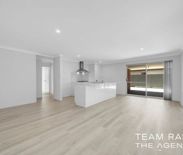 2024 built 4 bedroom family home - Photo 3