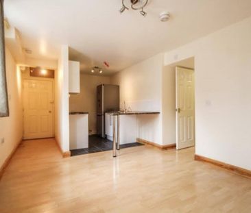 1 bed Apartment for Rent - Photo 4
