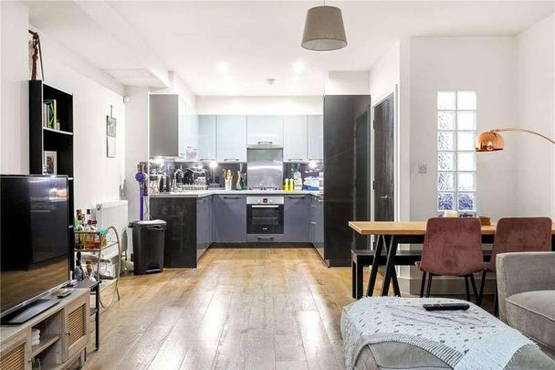 Evering Road, London, E5 - Photo 1