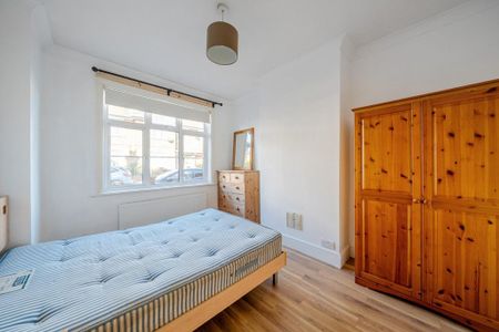 4 bedroom maisonette to rent - Photo 4