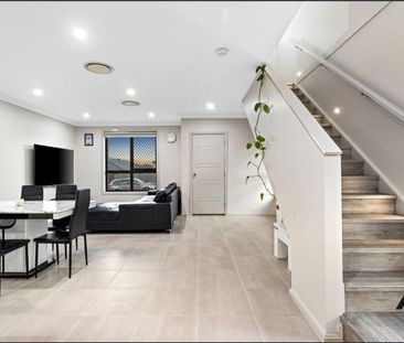 33 Sheila Street, Grantham Farm NSW 2765 - House For Rent | Domain - Photo 6