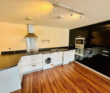 Kingsquarter, Maidenhead - Photo 4