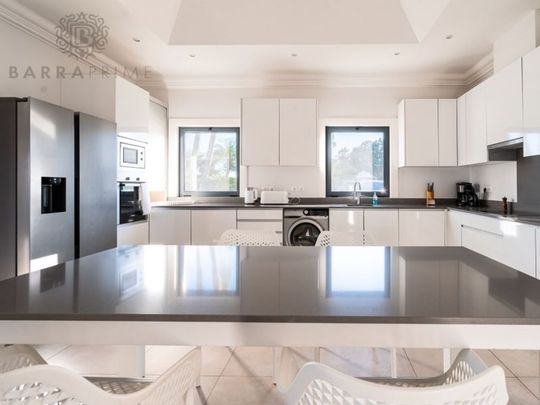 4 room luxury House for rent in Loulé, Distrito de Faro - Photo 1