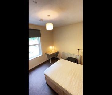 Room in a Shared House, Radford Boulevard, NG7 - Photo 2