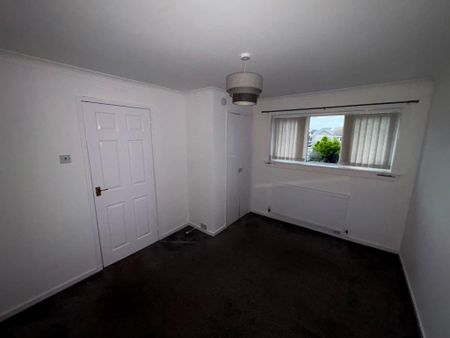 2 bedroom semi-detached house to rent - Photo 3