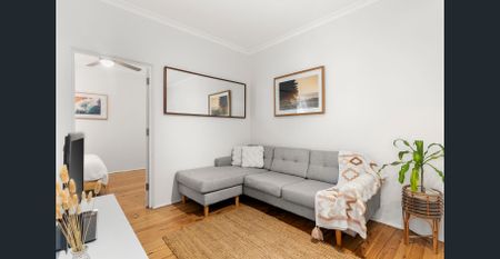 Beachside Living - Photo 2