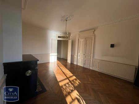 Location Appartement 5 pièces 133m² MACON 71000 - Photo 2