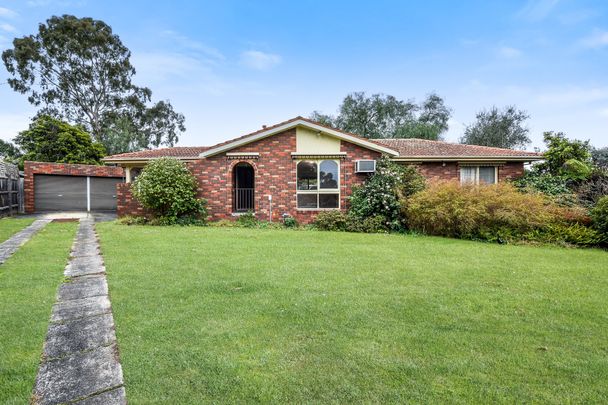7 Raphael Court, Scoresby - Photo 1