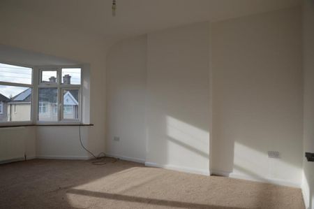 Oval Road South, Dagenham, , RM10 9DP - Photo 3