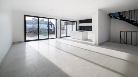 Location Maison 6 pièces 159m² NANTES 44000 - Photo 2