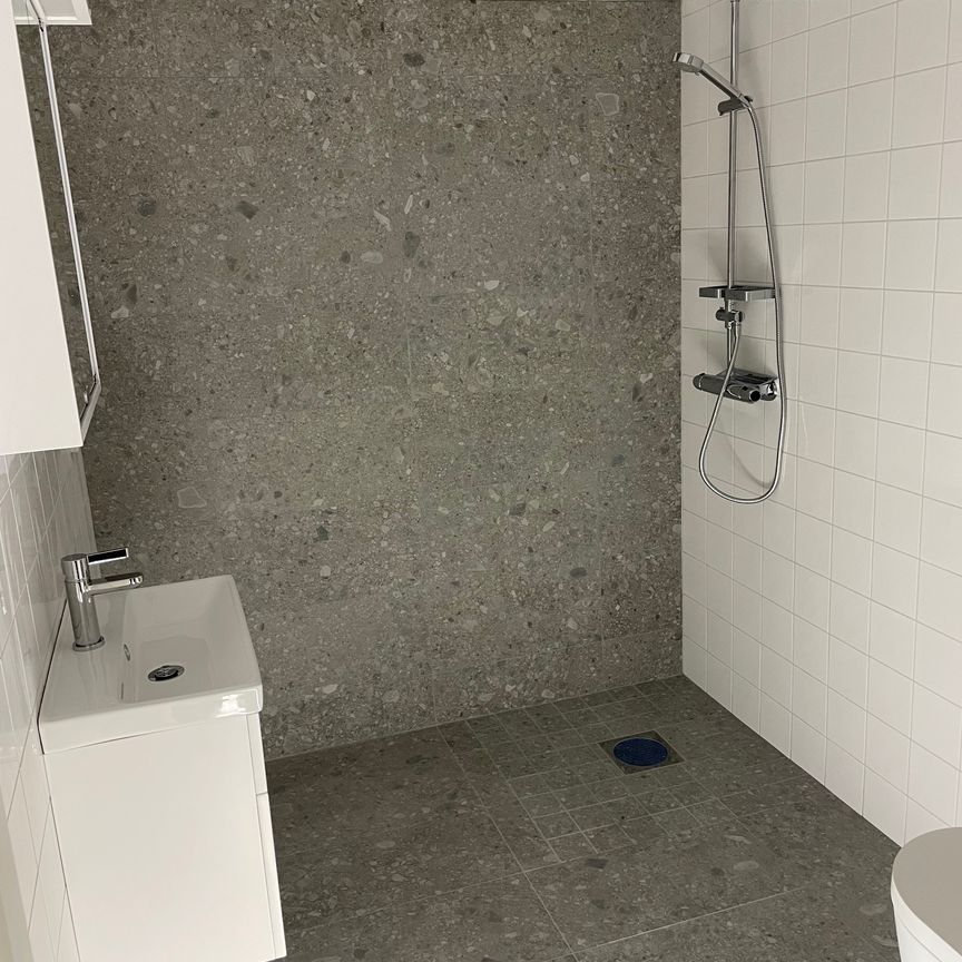 Västra Tunagatan, Eskilstuna - Photo 1