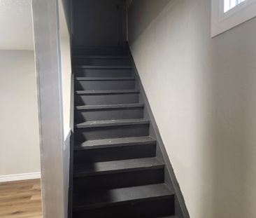 For Lease - 197B Cedarvale Crescent Unit# Lower, Waterloo, Ontario - Photo 1