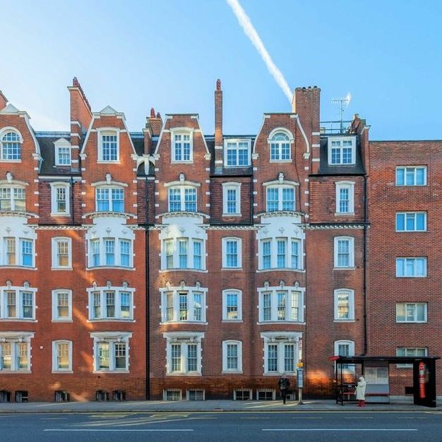 Sloane Court East - Photo 1
