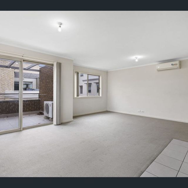 60/64 Kings Canyon St,Harrison - Photo 1