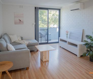 Freshly renovated, Gas & Water Included in Rent! - Photo 1