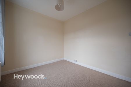 2 bed terraced house to rent in Stanley Road, Stoke-on-Trent, Staffordshire - Photo 2