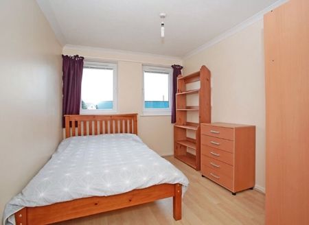3 Bed Flat, Aberdeen, AB24 - Photo 3