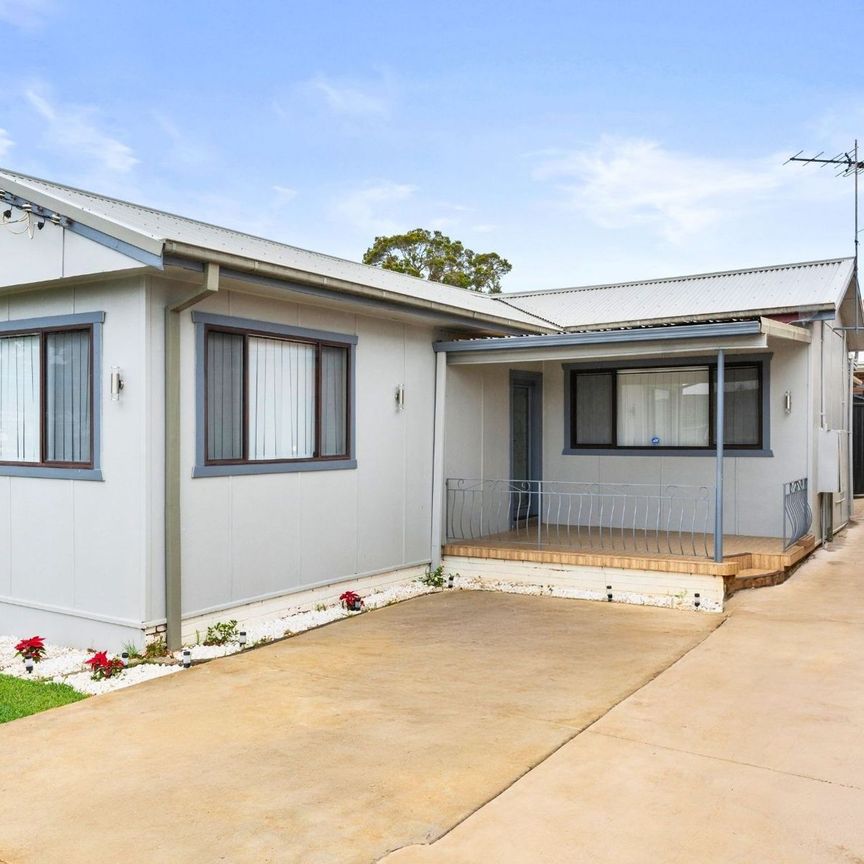 Newly Renovated 3 Bedroom Home, in the Heart of Smithfield! - Photo 1