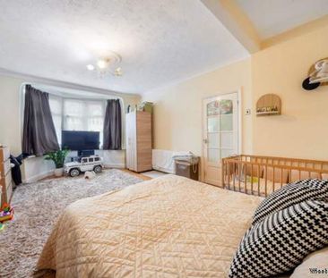 3 bedroom property to rent in Ilford - Photo 3