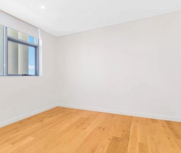 Spacious 2 Bedroom with Media Desk and Extra Large Balcony! - Photo 6