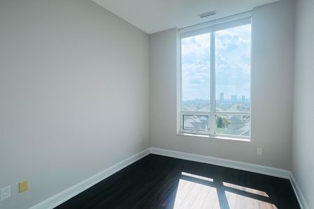 For Lease - 2470 Prince Michael Drive Unit# 701, Oakville, Ontario - Photo 4