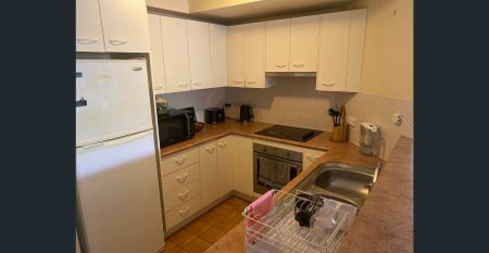 "CASA PASHEN" - Charming 2-Bedroom Unit with City Views - Photo 2