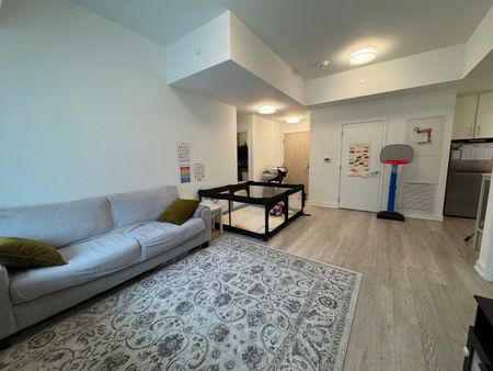 For Lease - 3 Strathgowan Avenue Unit# 202, Toronto, Ontario - Photo 3