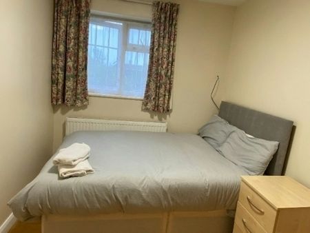 House share to rent on - Photo 5