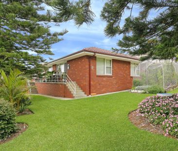 Peaceful living in leafy Mount Keira - Photo 6