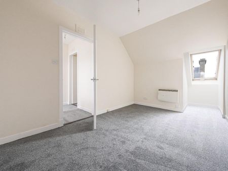 2 bedroom maisonette to rent - Photo 3