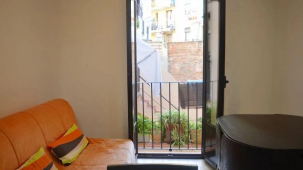 Estudio de alquiler en El Raval - Photo 1