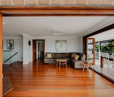 Spacious Family Home with Pool & Stunning River and Valley Views - Photo 2