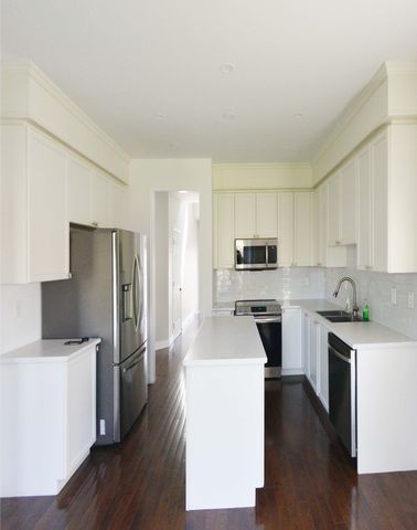 For Lease - 977 Kennedy Circle, Milton, Ontario - Photo 4