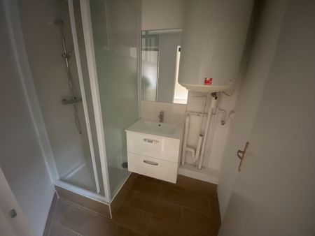 T2 de 78.44 m², rue de Ratisbonne – angle Solférino-Gambetta réf 4327 - Photo 4